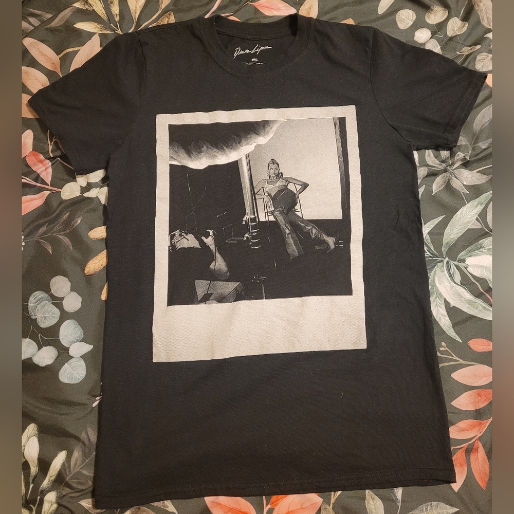 Dua Lipa 2022 World Tour Concert Tee